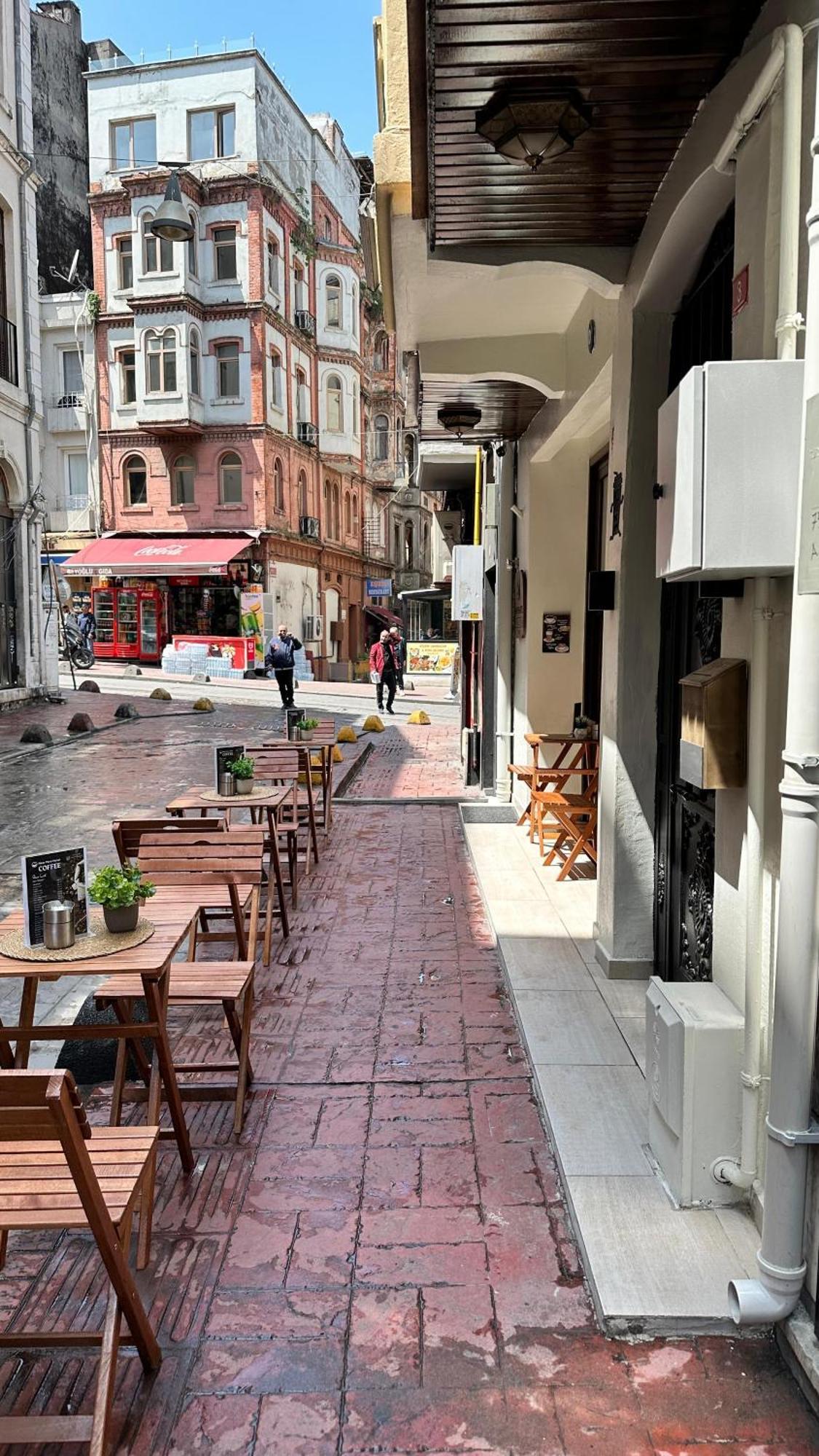 New Pera Aparthotel Istanbul Exterior photo