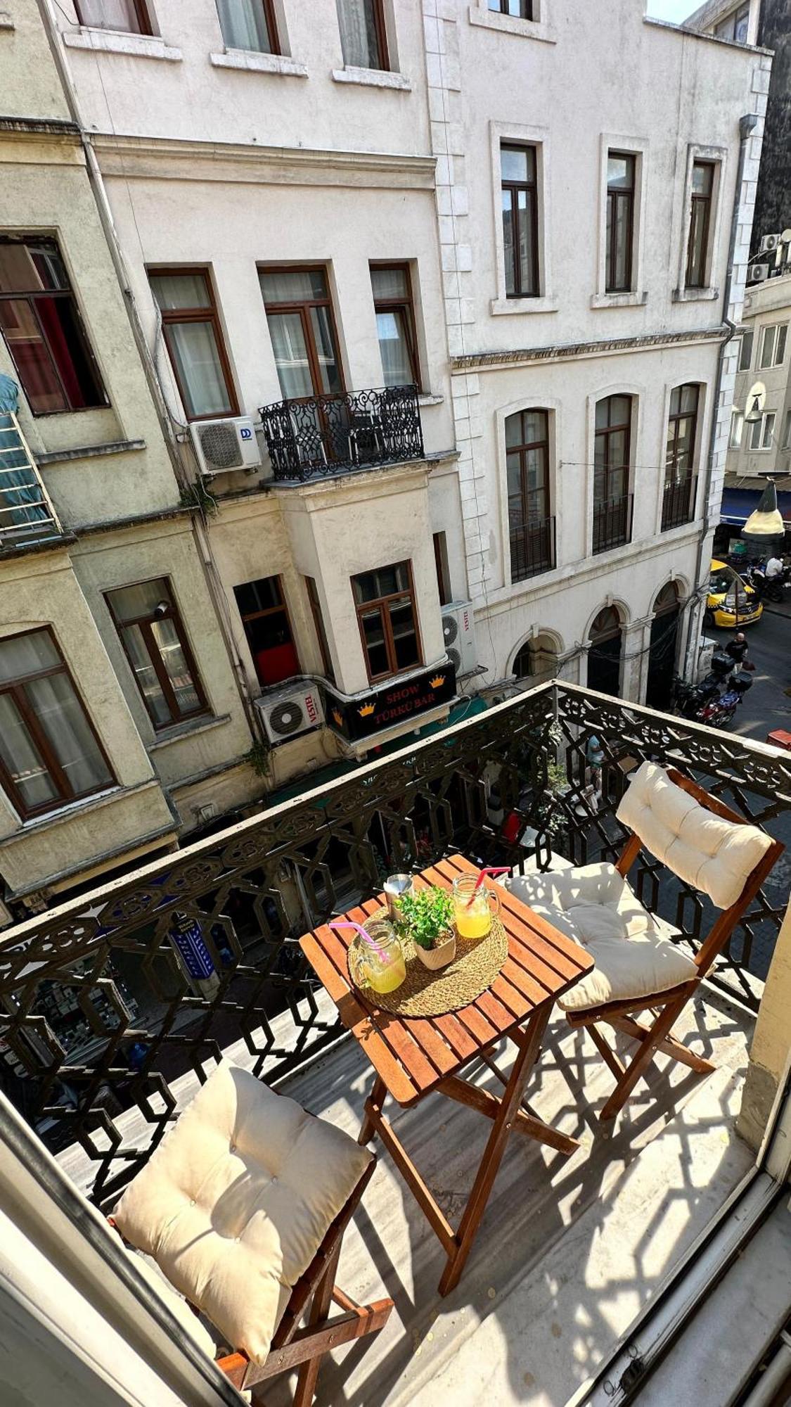 New Pera Aparthotel Istanbul Exterior photo